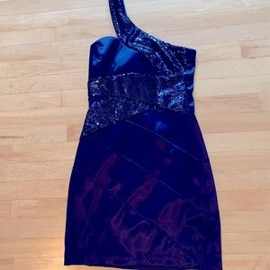 Dark blue fitted sequin dress